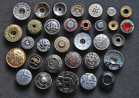Bottoni improvvisi lavabili del metallo su ordine per forma rotonda dell'abbigliamento