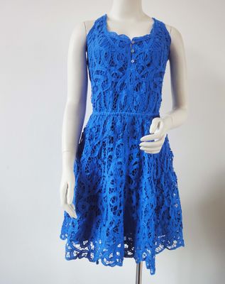 Il blu reale dell'abbigliamento di modo delle signore ha ricamato il vestito dal cotone per le donne con progettazione della parte posteriore del corridore