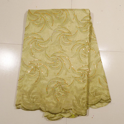 Tessuto del pizzo ricamato oro per il vestito da sposa, indumento