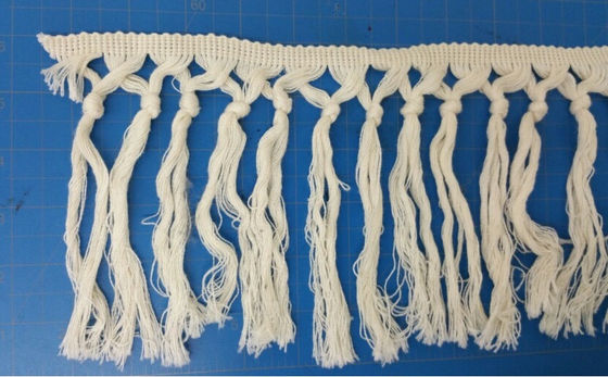 Guarnisca la disposizione di frange decorativa del pizzo morbidezza del modello bianco/nero 11cm di fiore