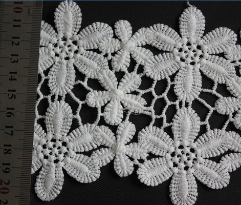 Qmilch ha ricamato la disposizione decorativa del pizzo modello bianco/nero 11cm di fiore