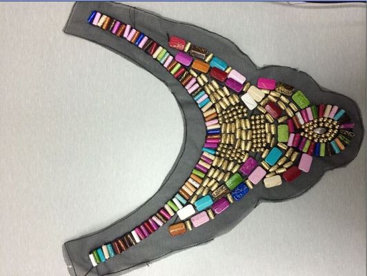 Guarnizione decorativa del collare della perla dell'indumento ODM/dell'OEM fatta a mano