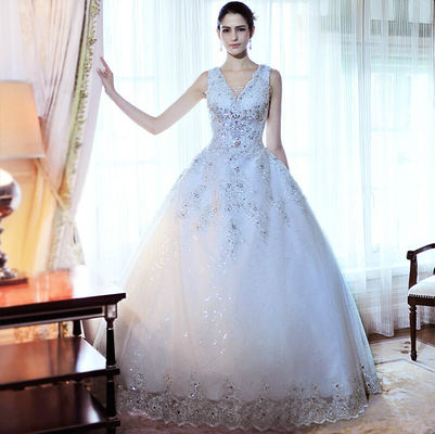 Vestiti da sposa in rilievo di lusso dal cristallo di rocca, vestiti da sposa gonfi di Tulle delle donne