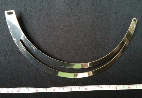 Collana robusta della catena del metallo pesante di modo dei grandi cerchi, collane pesanti del metallo del collare