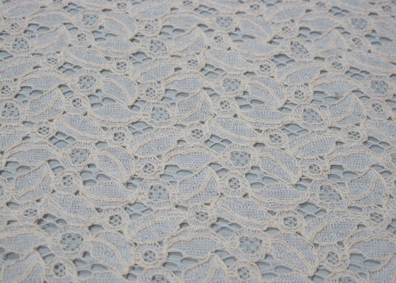 Tessuto di nylon del pizzo del cotone dell'avorio per i vestiti